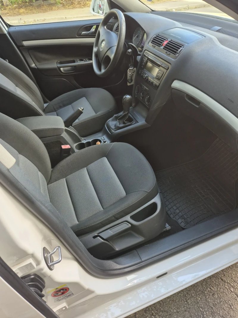 Skoda Octavia ТСI, снимка 14 - Автомобили и джипове - 53297284