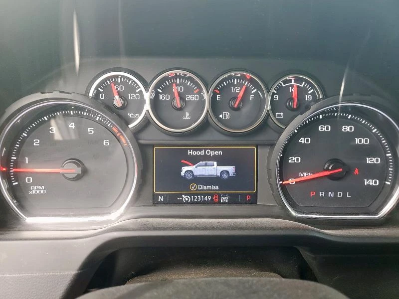 Chevrolet Silverado K1500 LT TRAIL BOSS - изображение 9