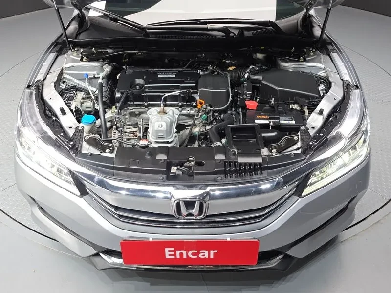 Honda Accord 2.4 9Th Generation, снимка 17 - Автомобили и джипове - 55841453