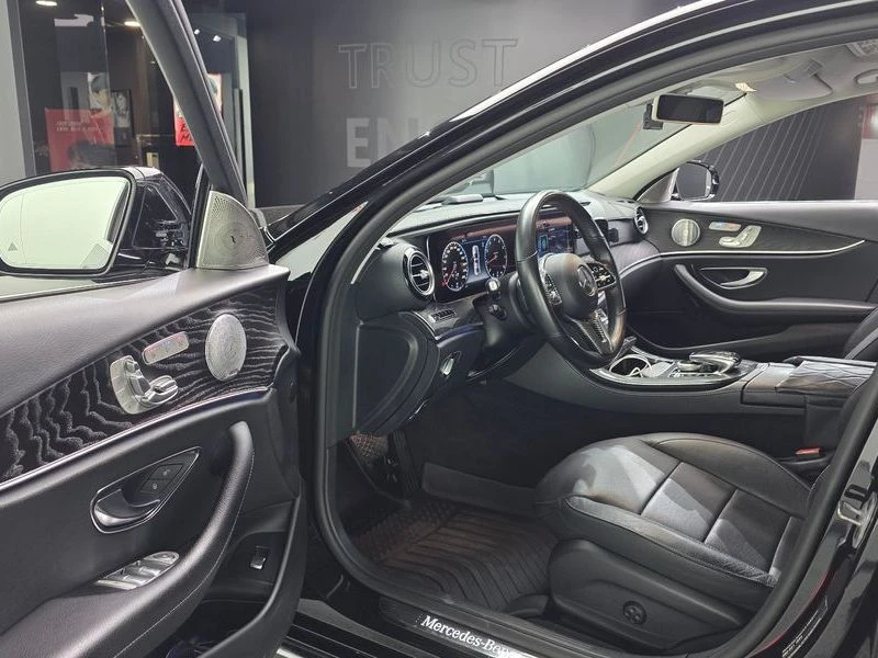 Mercedes-Benz E 300 E300 4MATIC Avnatgarde| 245�.�. | Mobile.bg � ����������� 10
