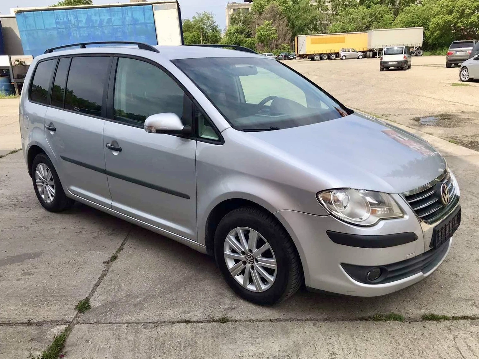 VW Touran 1.9TDI НАВИ 7 места - изображение 3