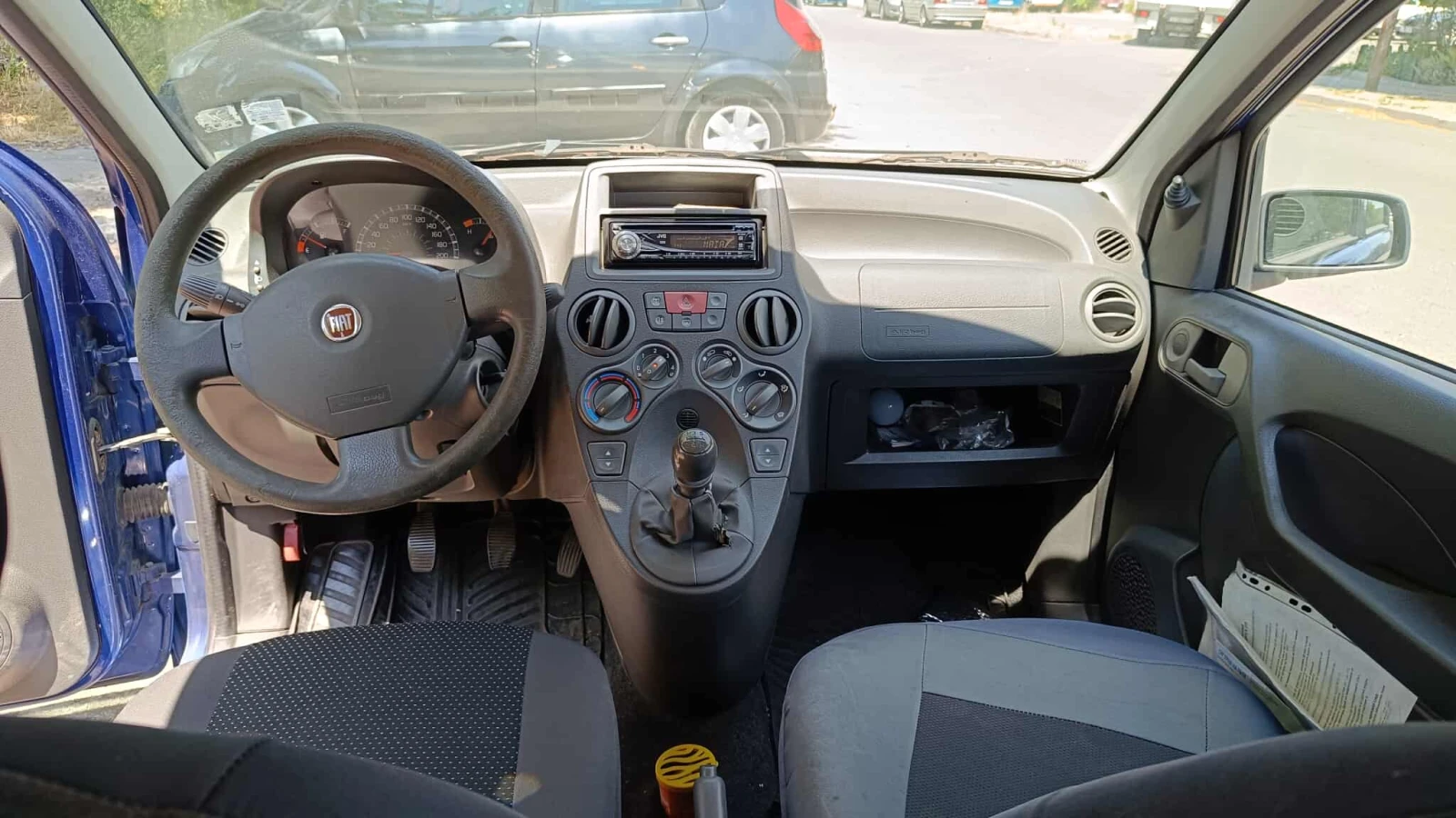 Fiat Panda 1.1 - изображение 6