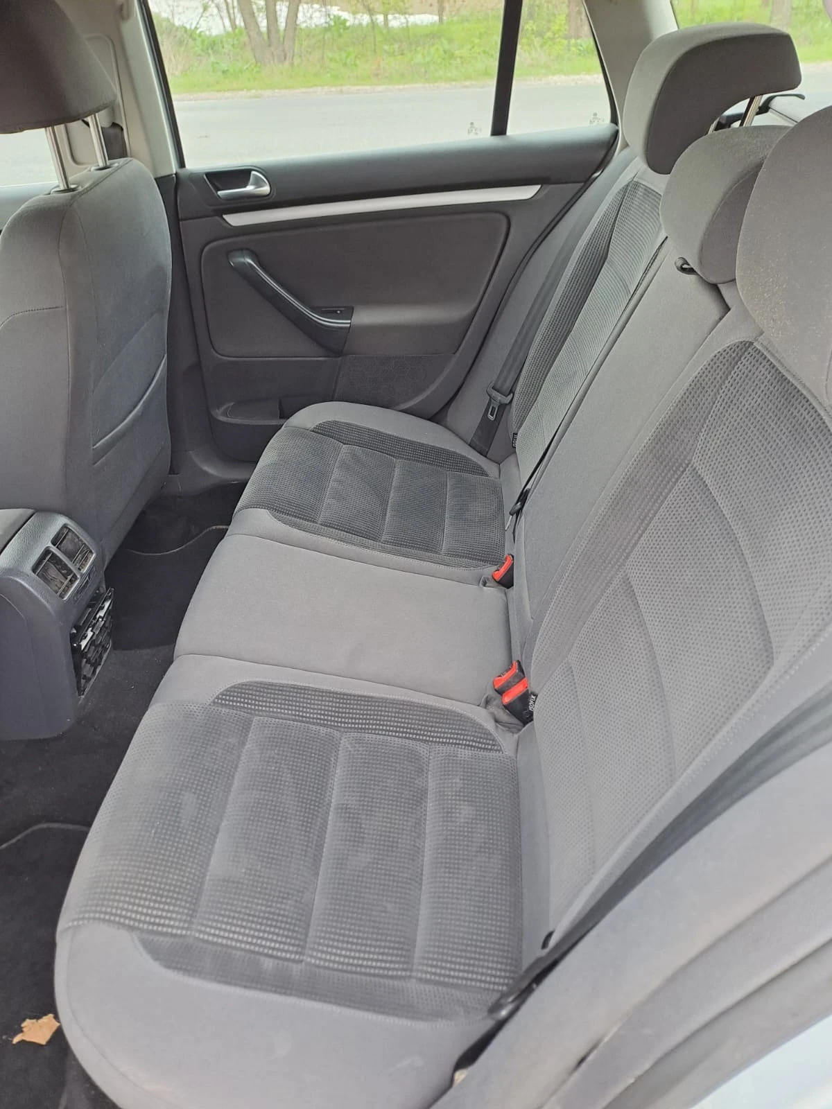 VW Golf 1.4i - изображение 8