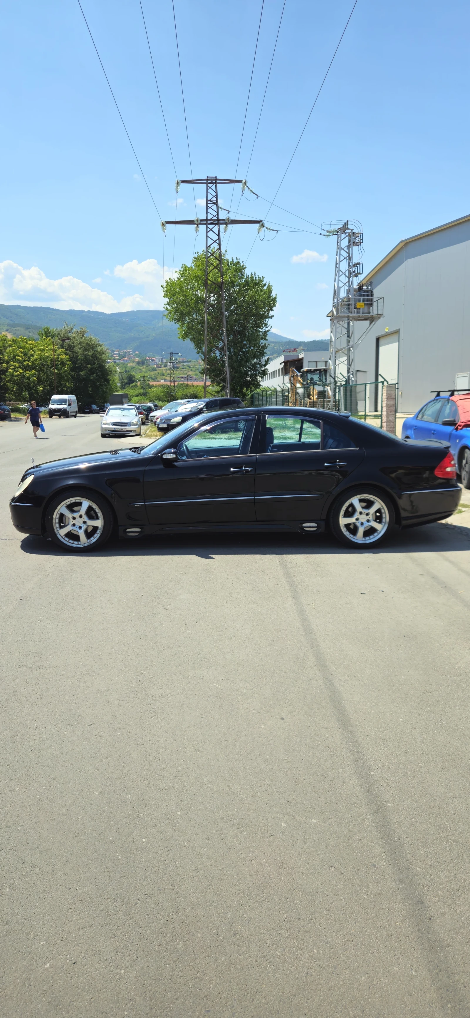 Mercedes-Benz E 320  - изображение 3