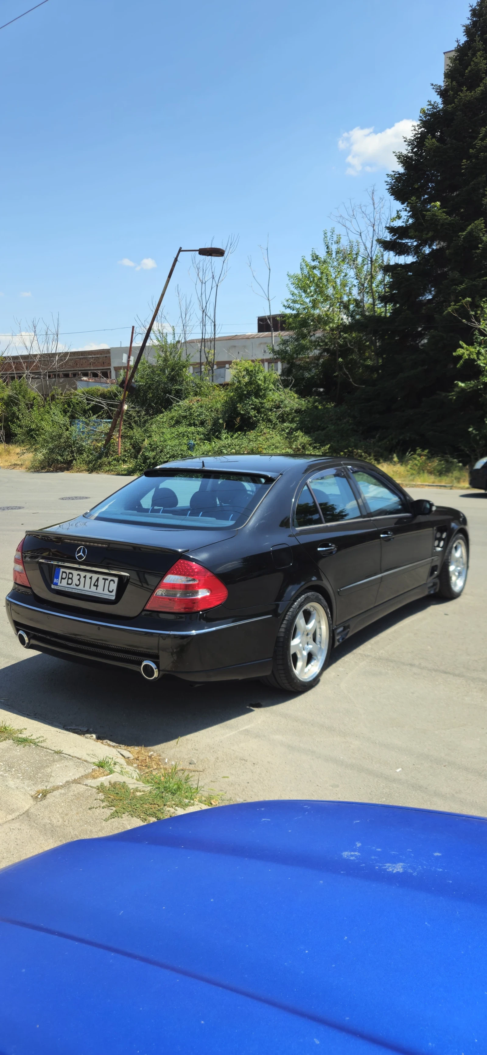 Mercedes-Benz E 320  - изображение 5