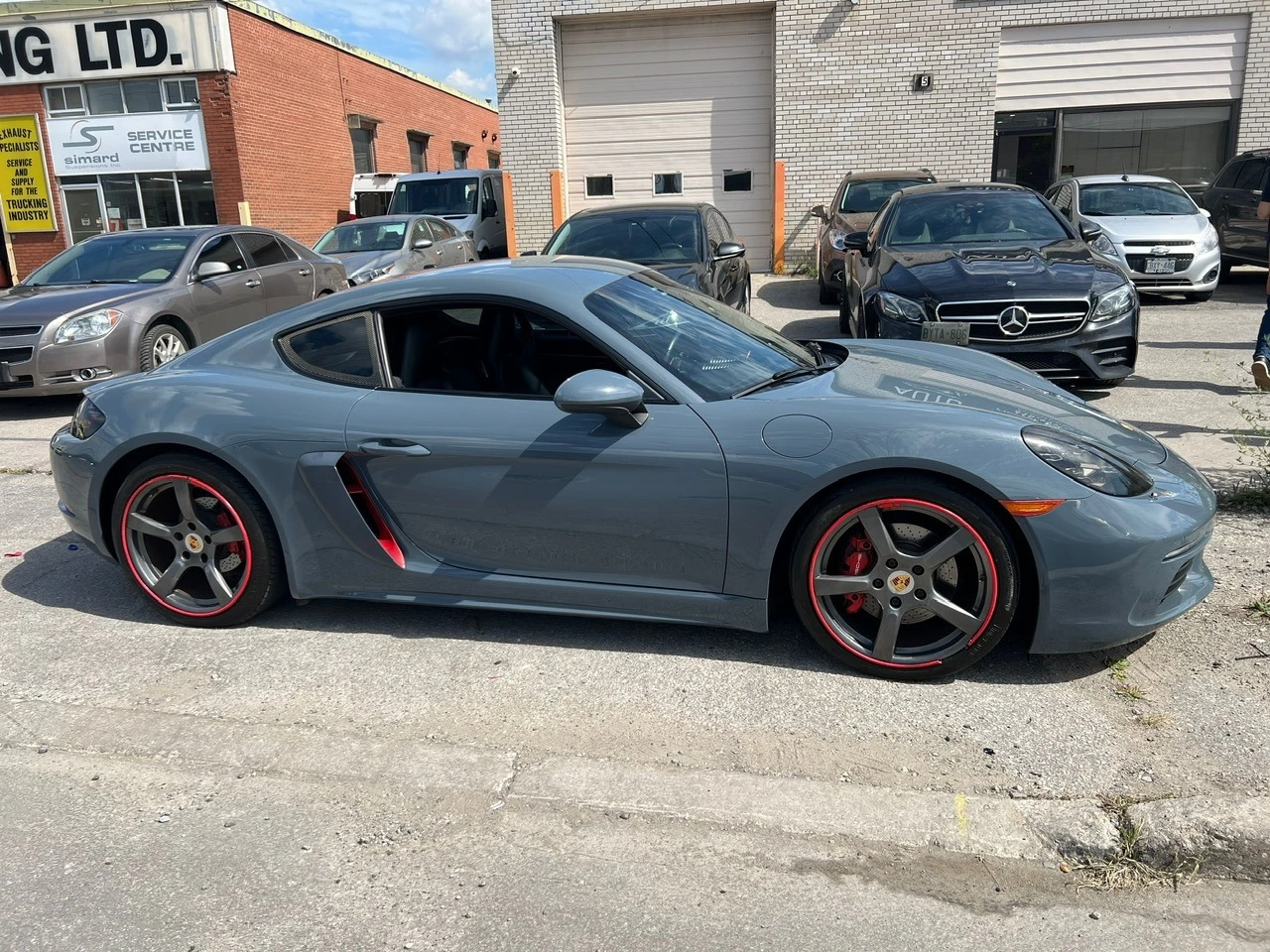 Porsche Cayman 718 S * * CARFAX * * АВТО КРЕДИТ * *  - изображение 8