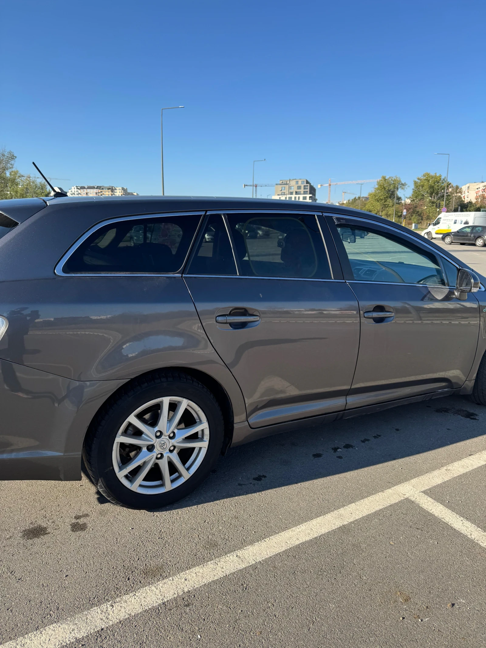 Toyota Avensis  - изображение 5