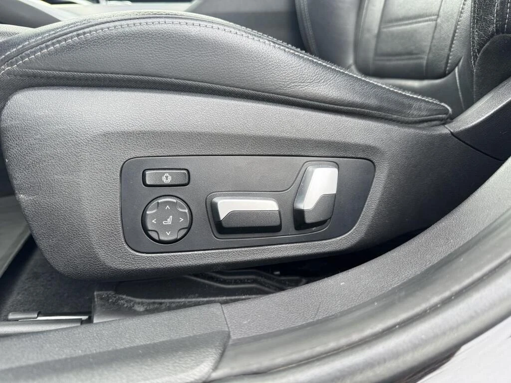 BMW 330 * 330i xDrive Sedan North America * CARFAX * ����  | Mobile.bg � ����������� 11