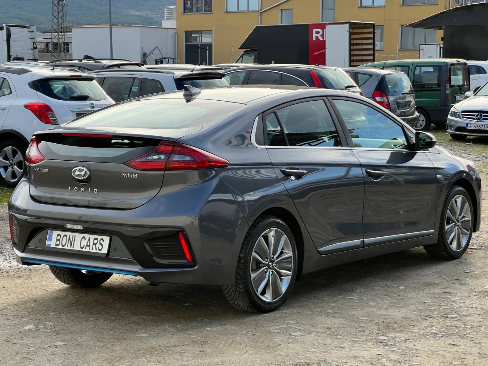 Hyundai Ioniq 1.6GDI-141к.с. HYBRID/Камера/Нави/Keyless/Infinity - изображение 5