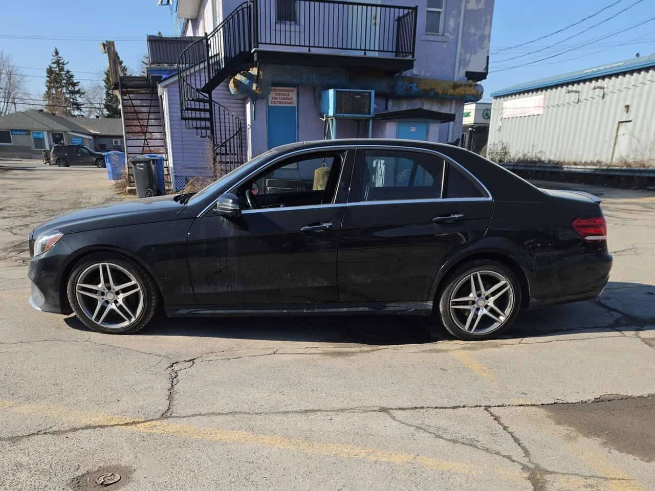 Mercedes-Benz E 250 * BlueTEC * CARFAX * КАМЕРА * ПОДГРЕВИ, снимка 2 - Автомобили и джипове - 53817138