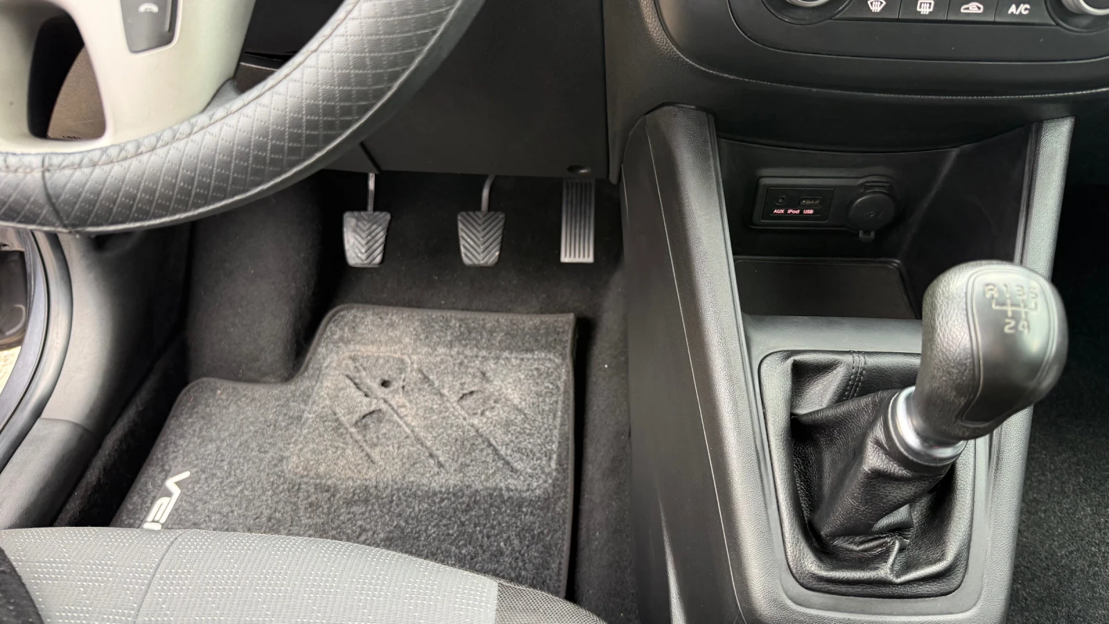 Kia Venga, снимка 17 - Автомобили и джипове - 53936960