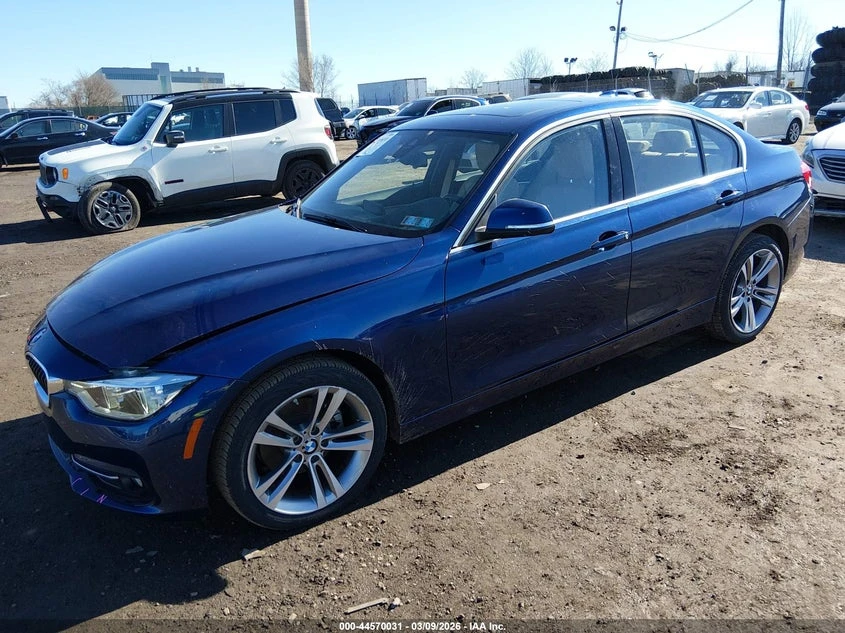 BMW 330 2.0l I xDrive, снимка 2 - Автомобили и джипове - 53955861