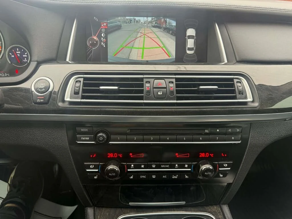 Alpina B7 xDrive * 540кс * 4.4 V8T * АвтоКредит* (ЦЕНА ДО БГ, снимка 12 - Автомобили и джипове - 54151354