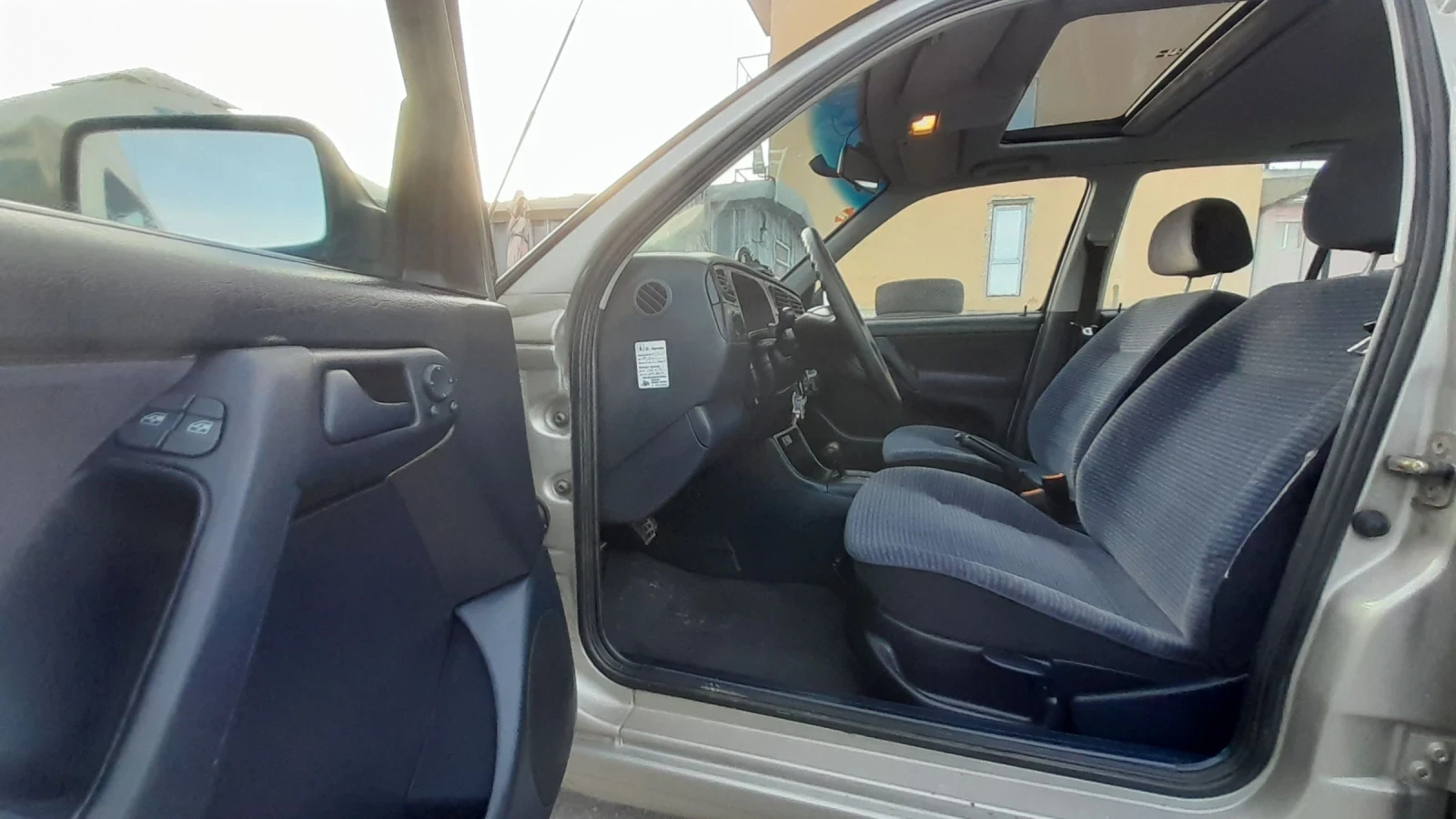 VW Golf 1.8 газ Klimatik Automatic , снимка 6 - Автомобили и джипове - 54232846