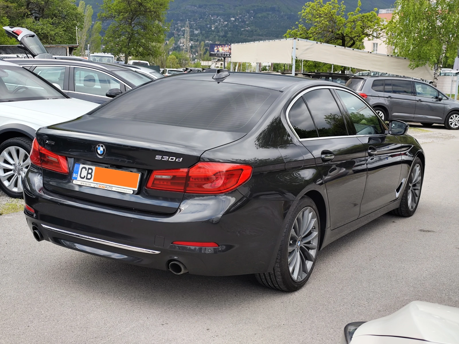 BMW 530 D XDrive* АВТОМАТИК* LED* EURO6C* , снимка 4 - Автомобили и джипове - 54376930