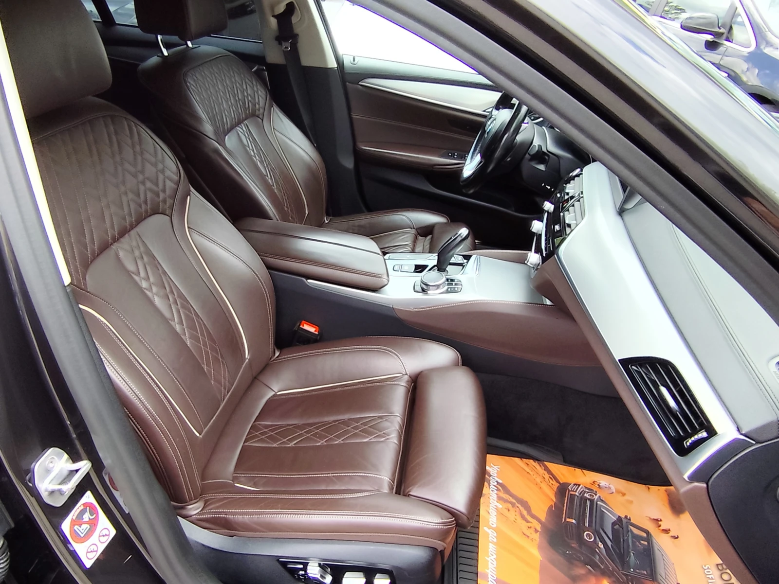 BMW 530 D XDrive* АВТОМАТИК* LED* EURO6C* , снимка 12 - Автомобили и джипове - 54376930