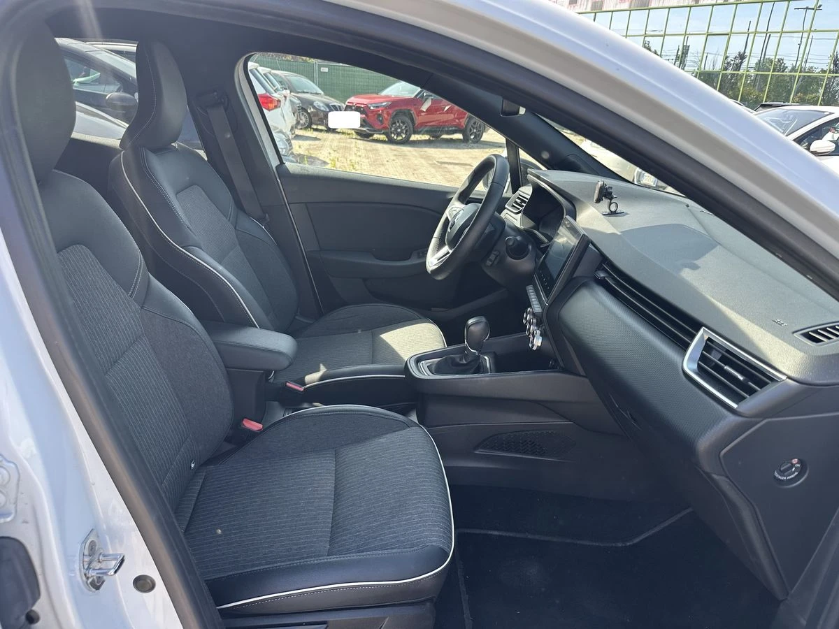 Renault Clio 1.6 Hybrid E-Tech Intens, снимка 8 - Автомобили и джипове - 54641430