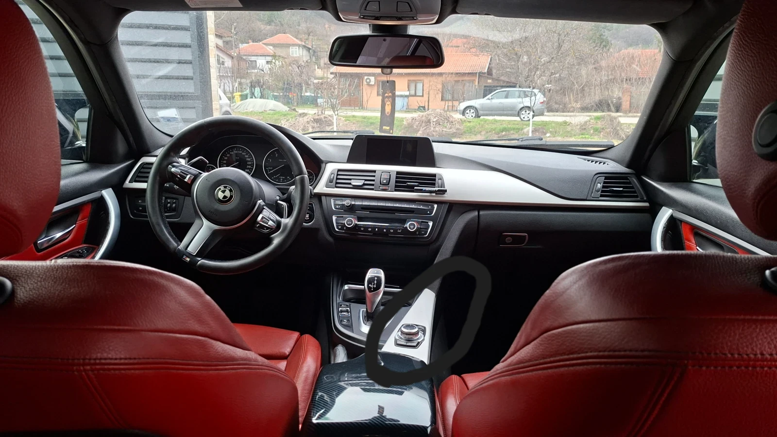 BMW 330, снимка 12 - Автомобили и джипове - 55005769