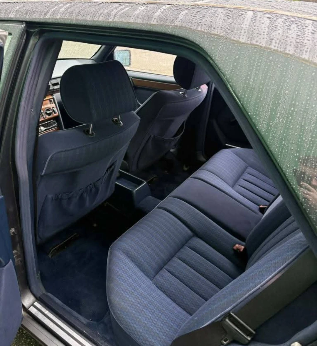 Mercedes-Benz 124 300D, снимка 10 - Автомобили и джипове - 55138071