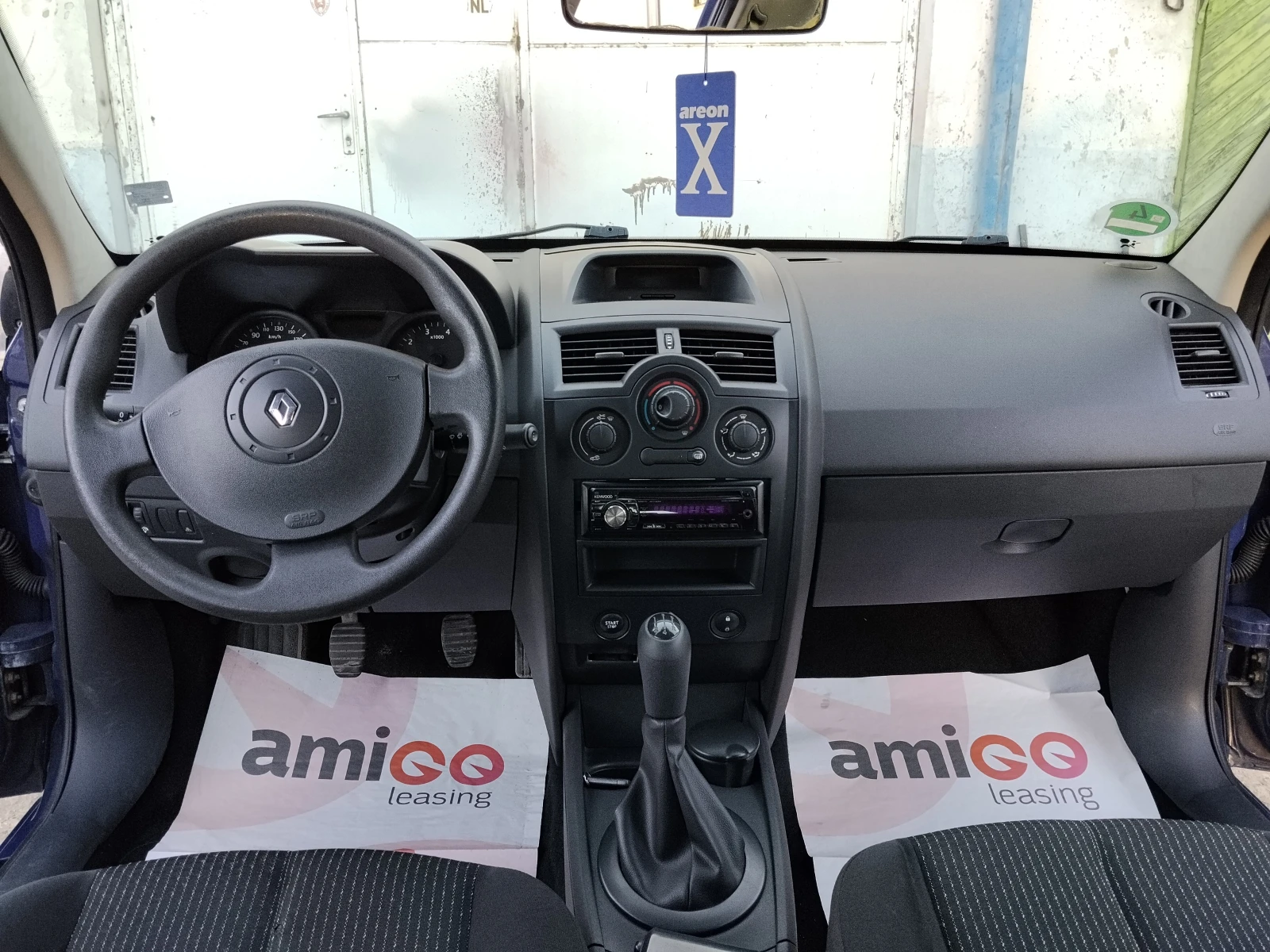 Renault Megane 1.4-16V, снимка 10 - Автомобили и джипове - 55290584