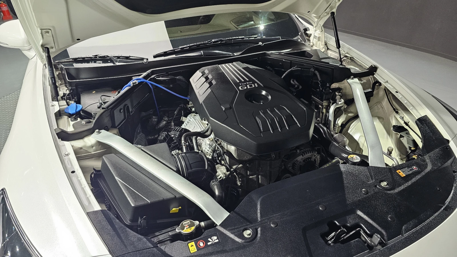 Kia Stinger 2.0 Turbo 2WD autogeorge.com, снимка 9 - Автомобили и джипове - 55707862