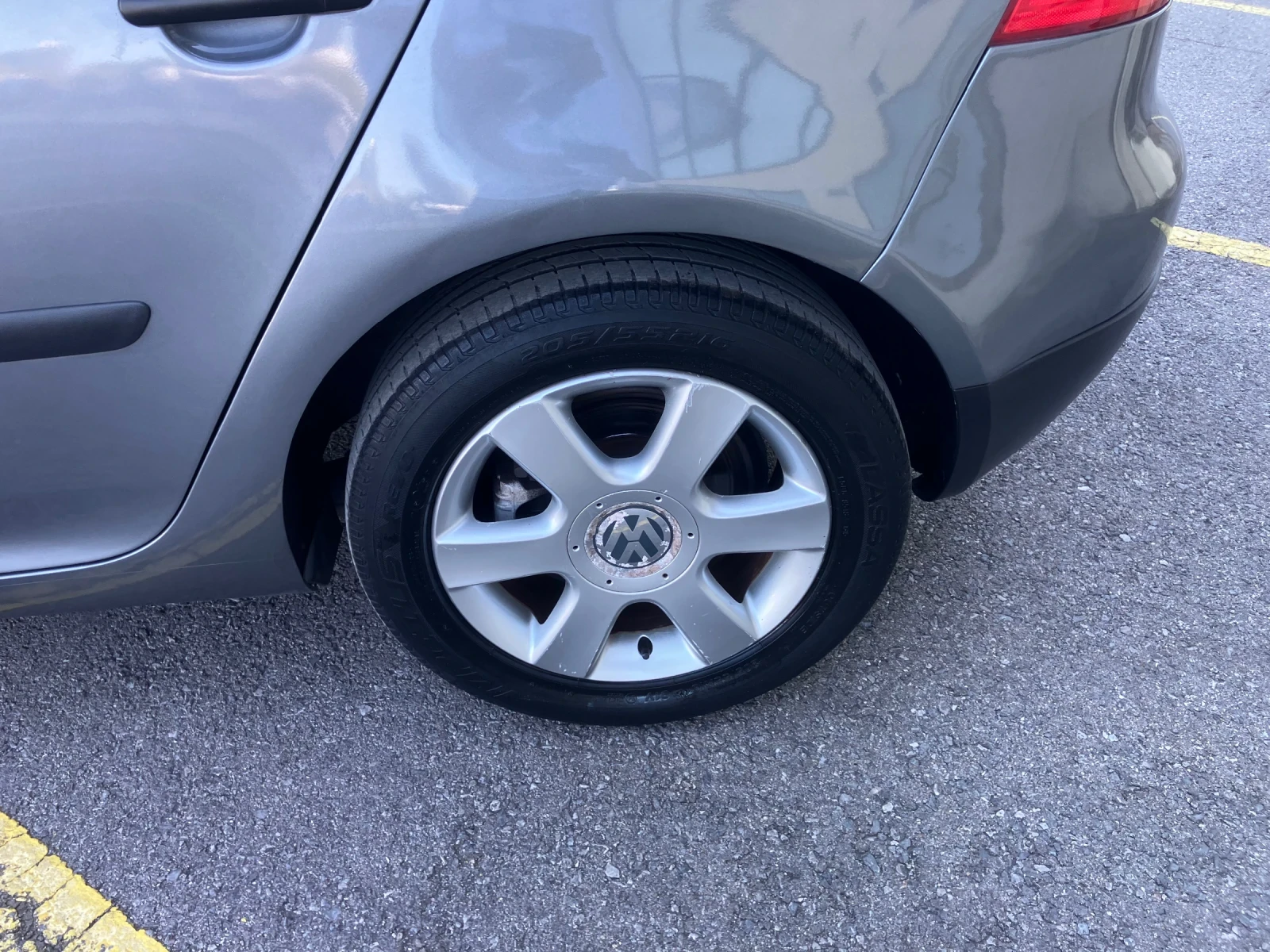 VW Golf 1.9TDI-HLINE, снимка 7 - Автомобили и джипове - 55779335