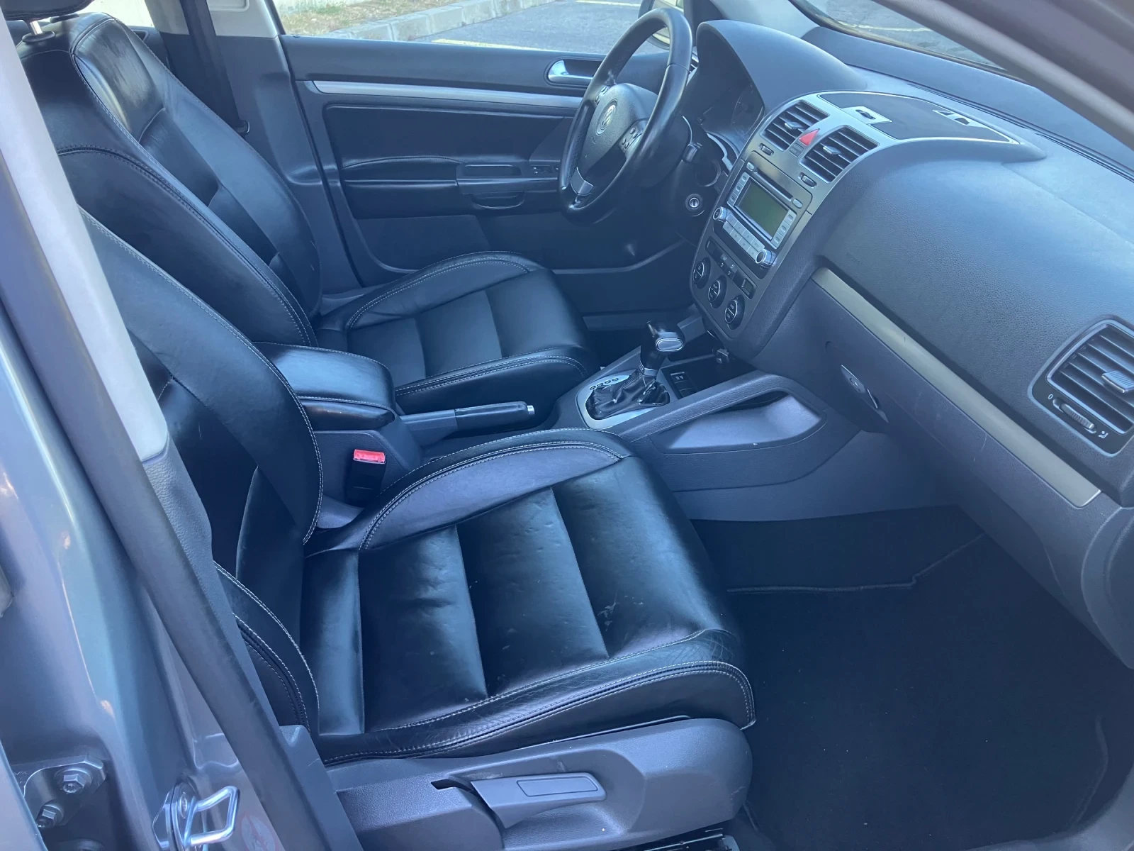 VW Golf 1.9TDI-HLINE, снимка 12 - Автомобили и джипове - 55779335
