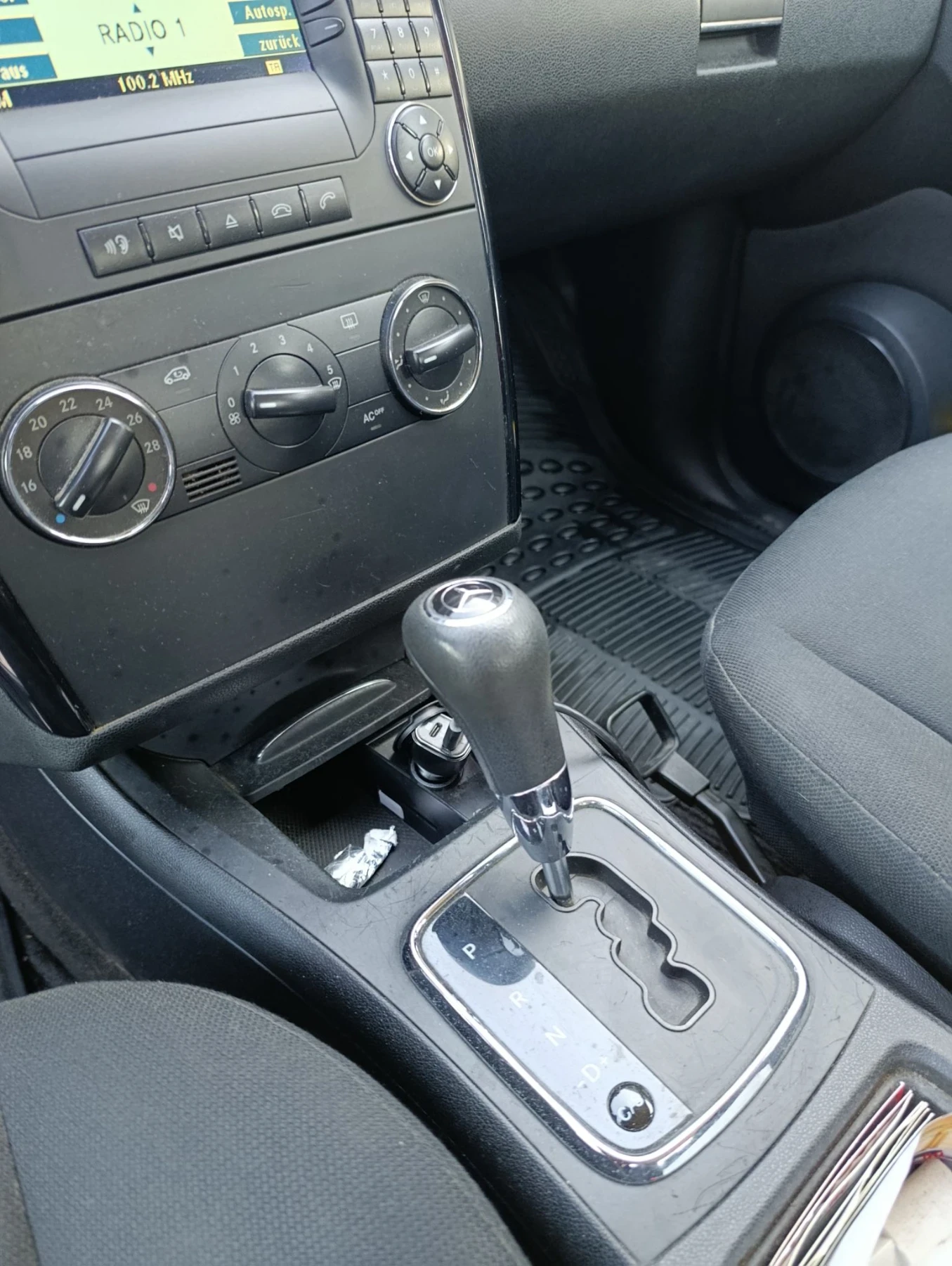 Mercedes-Benz A 180 А клас, снимка 5 - Автомобили и джипове - 55874893