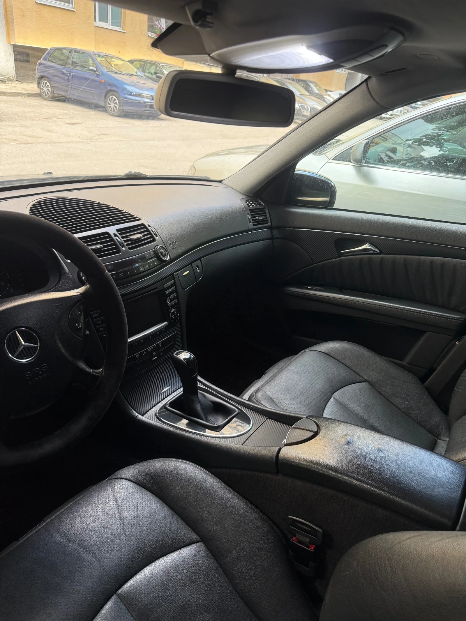 Mercedes-Benz E 270, снимка 8 - Автомобили и джипове - 55897364