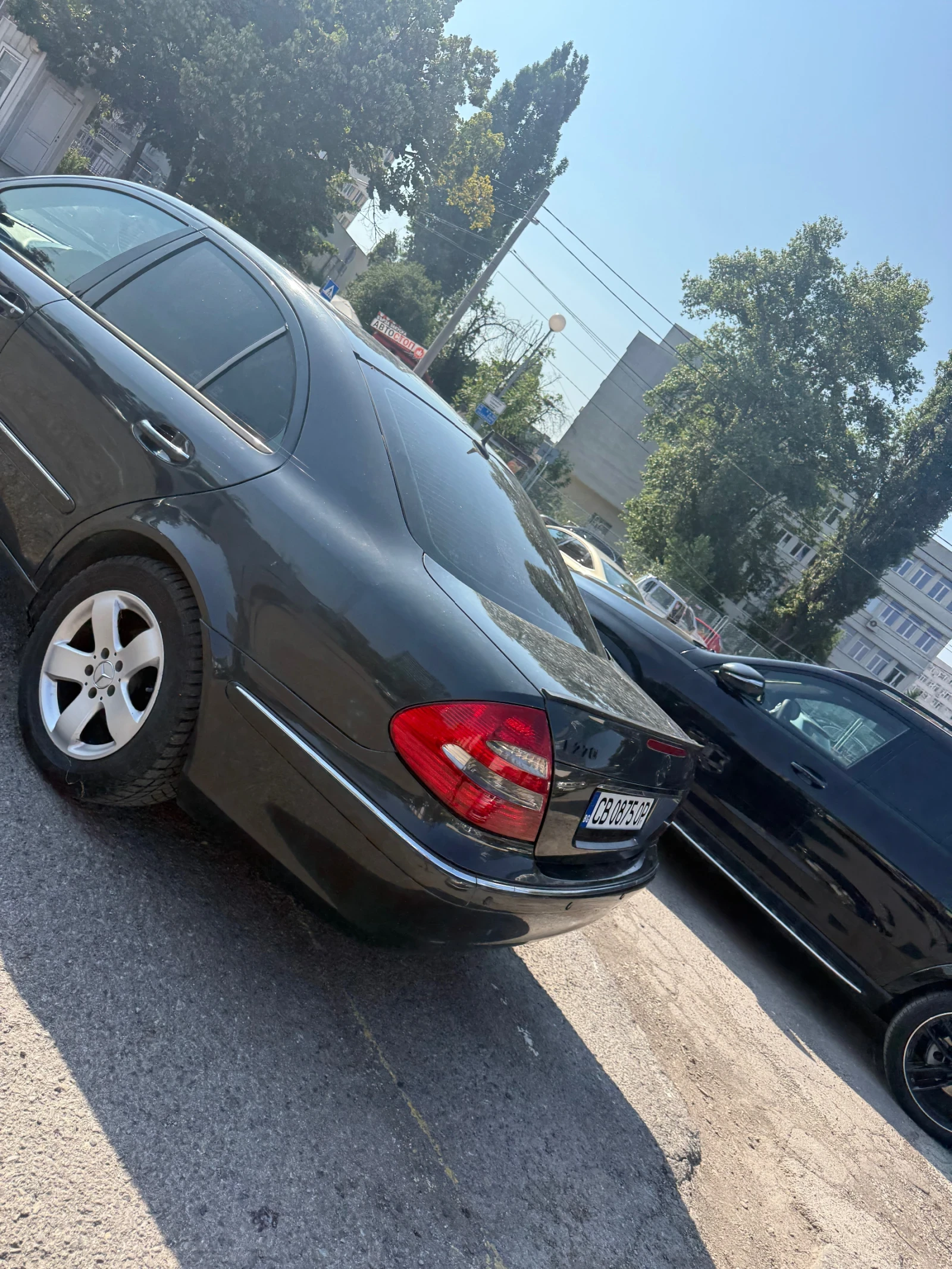 Mercedes-Benz E 270, снимка 6 - Автомобили и джипове - 55897364