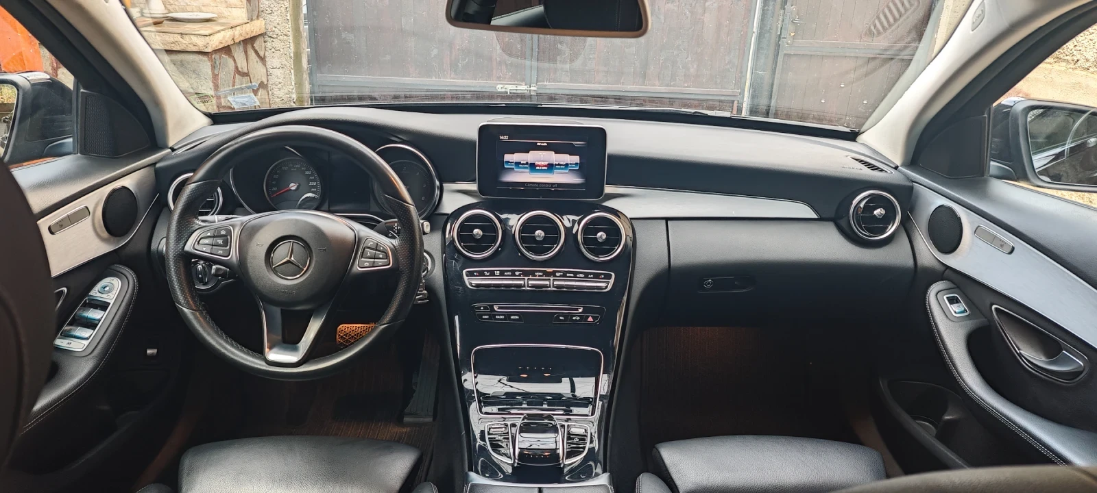 Mercedes-Benz C 220, снимка 11 - Автомобили и джипове - 55962952