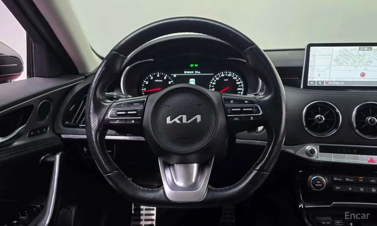 Kia Stinger * 2.5 AWD Masters * ЦЕНА ДО БГ, снимка 10 - Автомобили и джипове - 56616808
