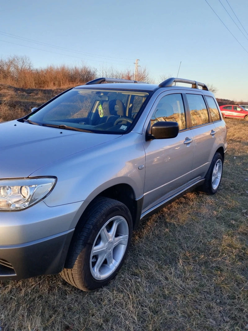 Mitsubishi Outlander, снимка 7 - Автомобили и джипове - 47297347