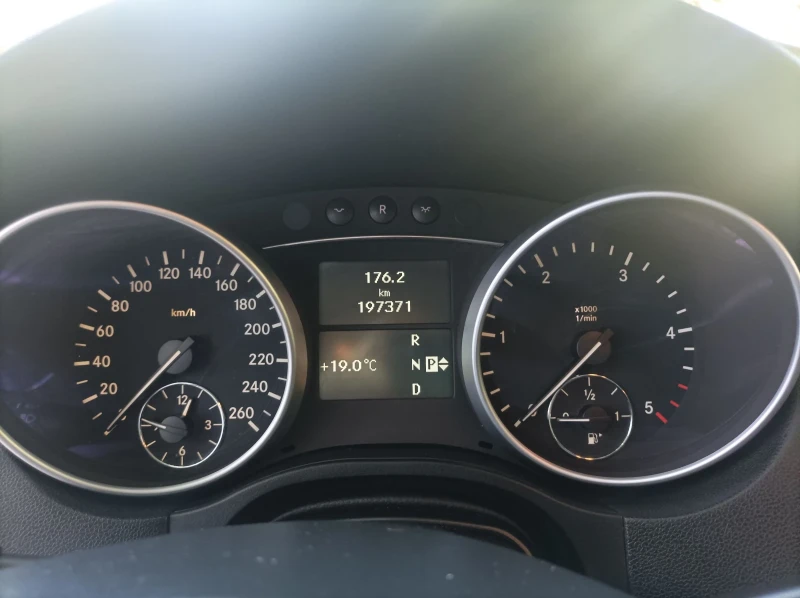 Mercedes-Benz ML 280 Джип , снимка 10 - Автомобили и джипове - 52517059