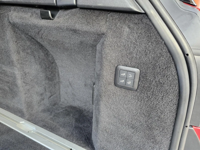 Land Rover Range Rover Sport SDV8 Autobiography Dynamic, снимка 17 - Автомобили и джипове - 52090037