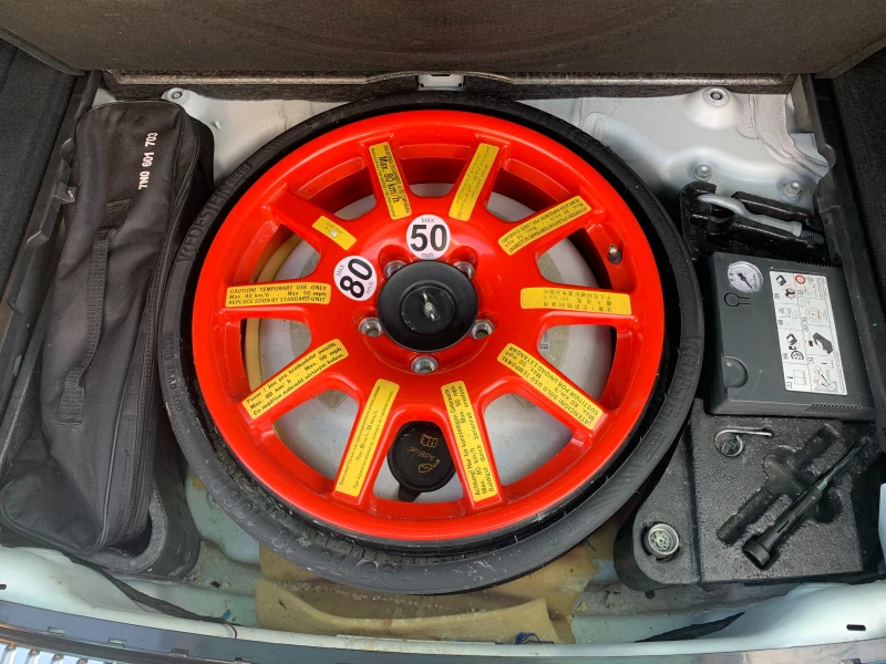 VW Touareg, снимка 7 - Автомобили и джипове - 52372112