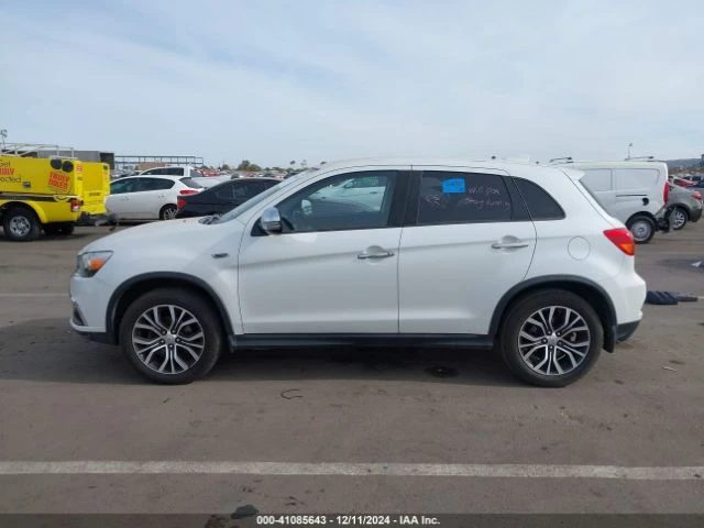 Mitsubishi Outlander SPORT 2.0 SE, снимка 8 - Автомобили и джипове - 48512167