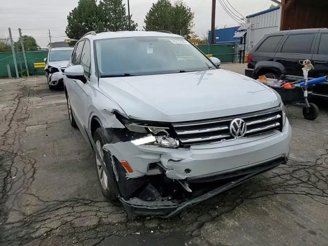 VW Tiguan 2.0L 4 All wheel drive