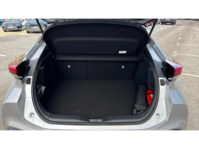 Toyota C-HR 1.8 HEV E-CVT Club FWD - изображение 10