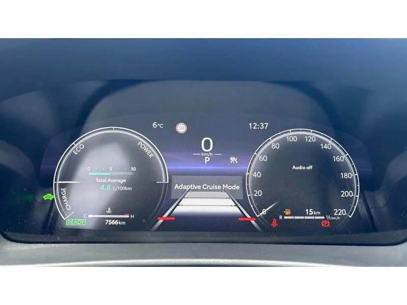 Toyota C-HR 1.8 HEV E-CVT Club FWD, снимка 14 - Автомобили и джипове - 53644032