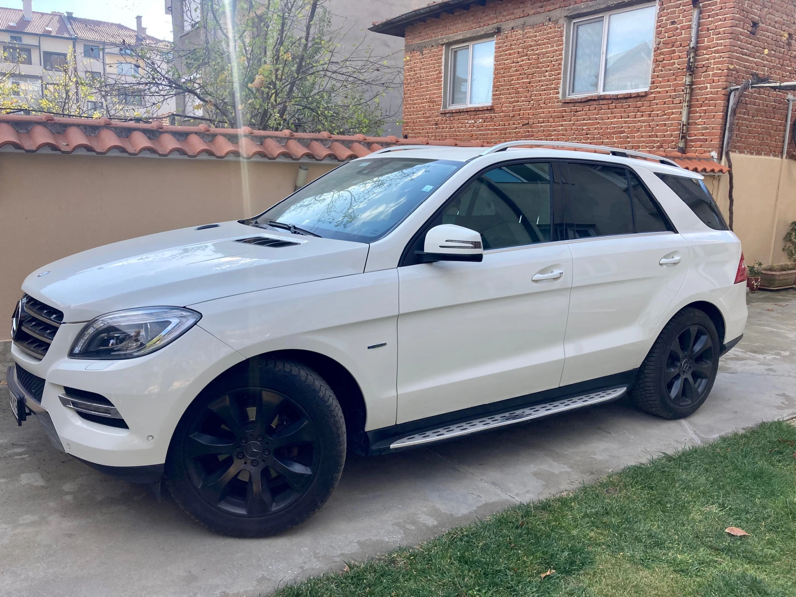 Mercedes-Benz ML 350  - изображение 3