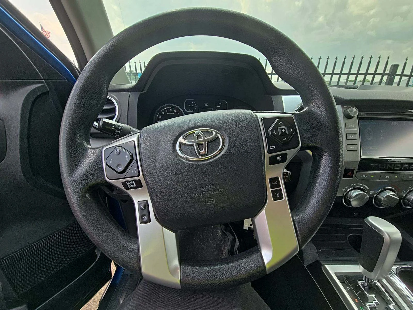 Toyota Tundra 2018* SR5* 5.7L V8* ВИДЕО* DISTRNIK* ПЕРФЕКТЕН ЗА  - изображение 5