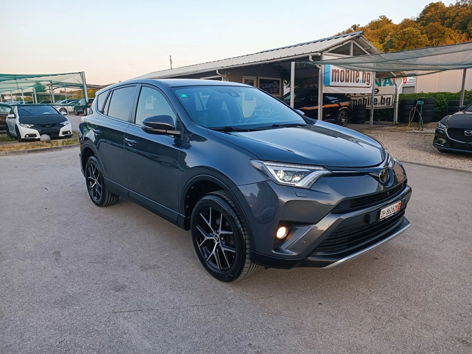 Toyota Rav4 2.0i-151кс-ШВЕЙЦАРИЯ-FACELIFT-6ск-4Х4-NAVI-Keyless - изображение 2