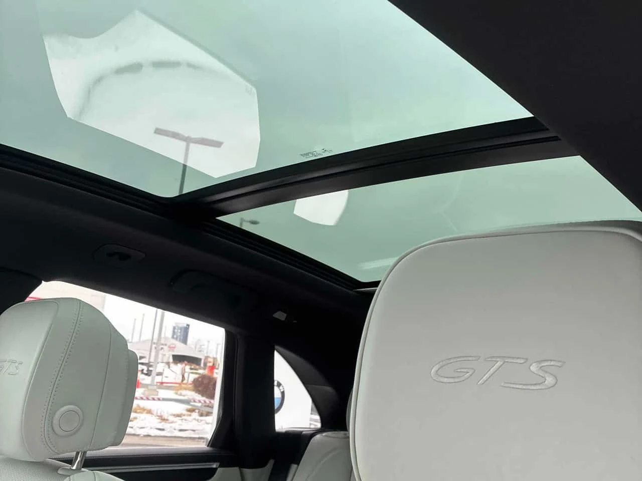 Porsche Macan * GTS * CARFAX * PANO * 360 , снимка 16 - Автомобили и джипове - 53963994