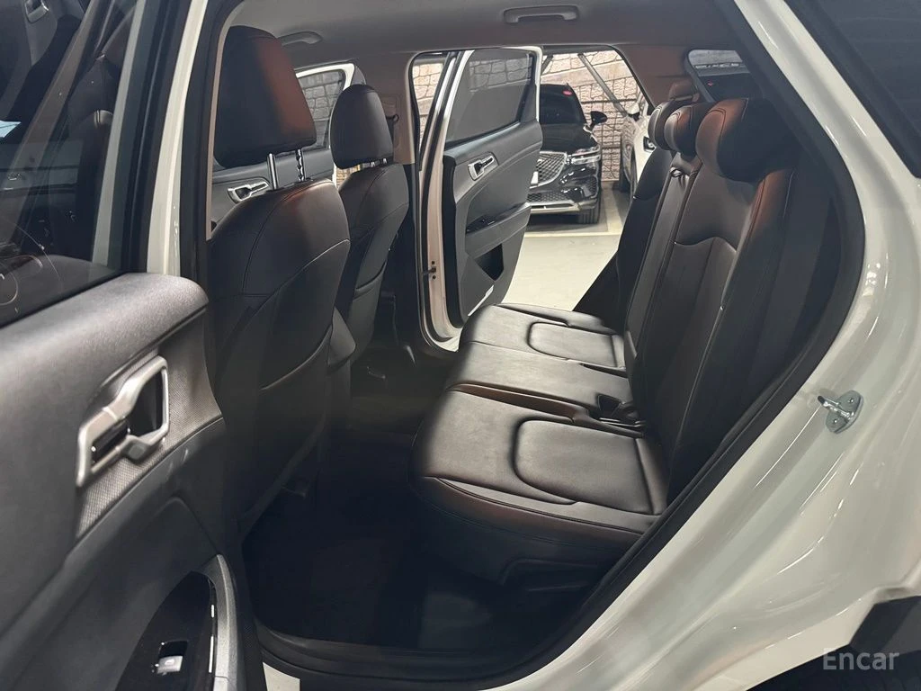 Kia Sportage 1.6 Turbo* TRENDY* HARMAN KARDON* КАМЕРА* ПОДГРЕВ*, снимка 8 - Автомобили и джипове - 54827685
