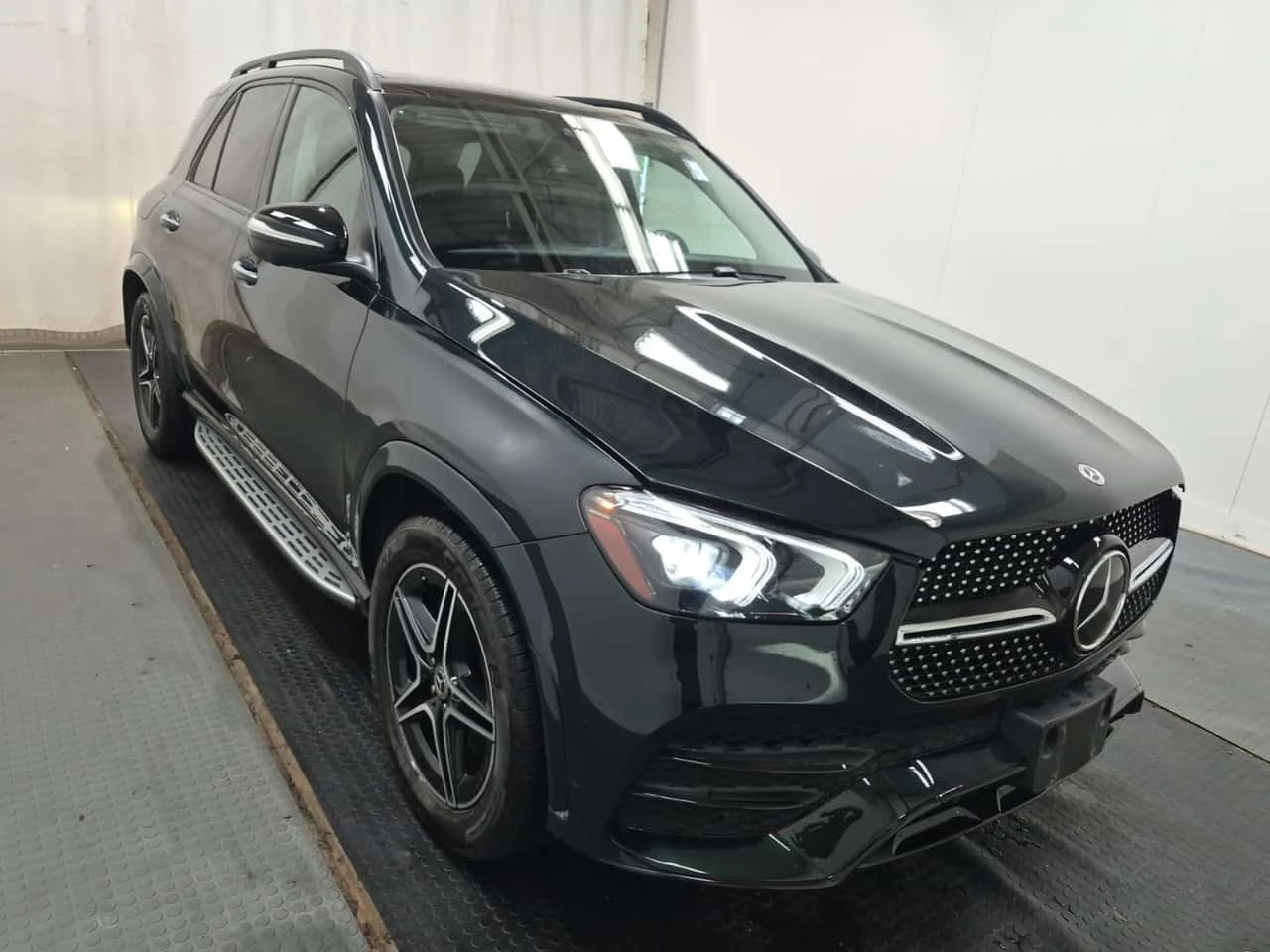 Mercedes-Benz GLE AMG Line * CARFAX * Без инциденти * От Mercedes * , снимка 2 - Автомобили и джипове - 54855017