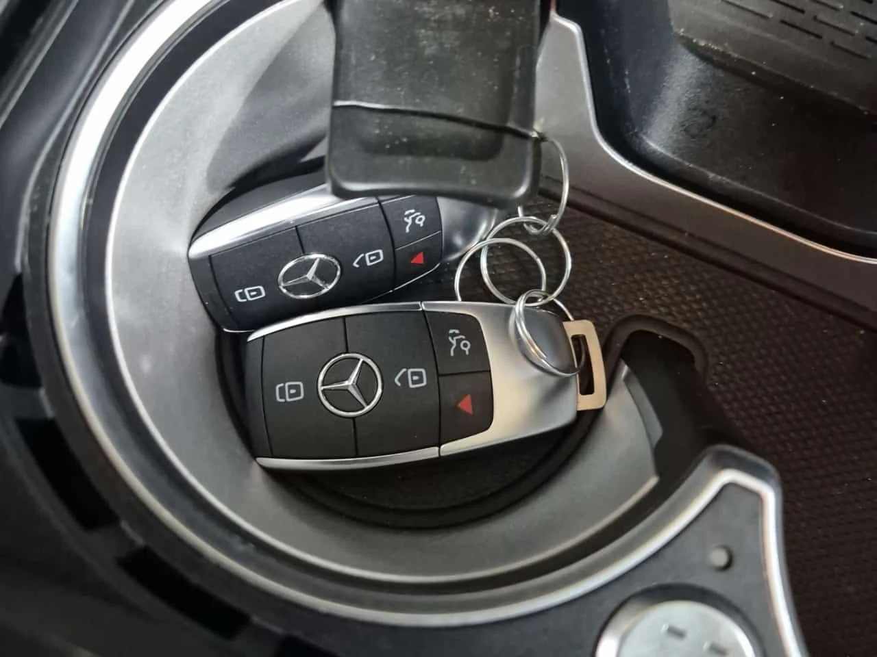 Mercedes-Benz GLE AMG Line * CARFAX * Без инциденти * От Mercedes * , снимка 11 - Автомобили и джипове - 54855017