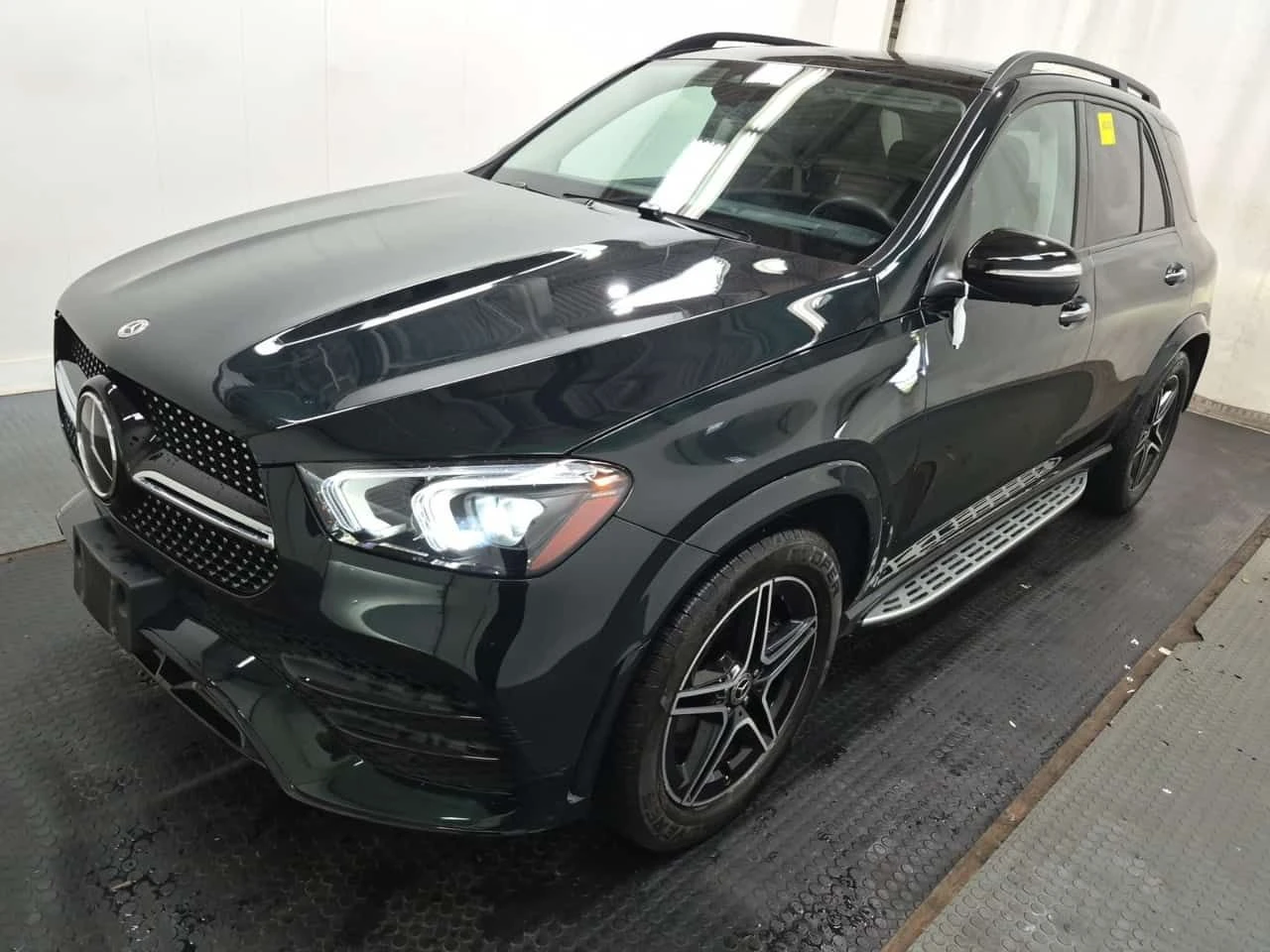 Mercedes-Benz GLE AMG Line * CARFAX * Без инциденти * От Mercedes * 