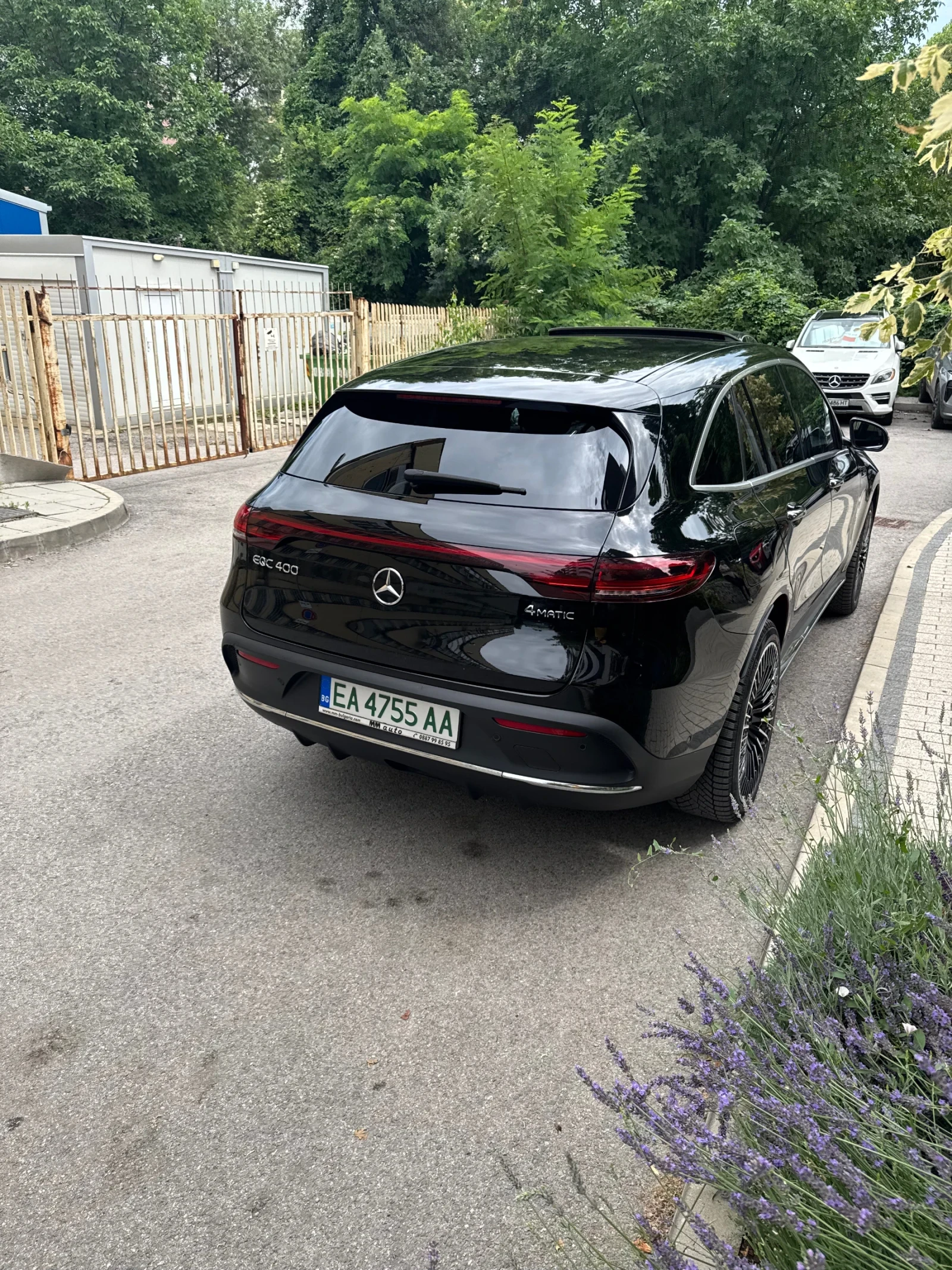 Mercedes-Benz EQC, снимка 4 - Автомобили и джипове - 55504708
