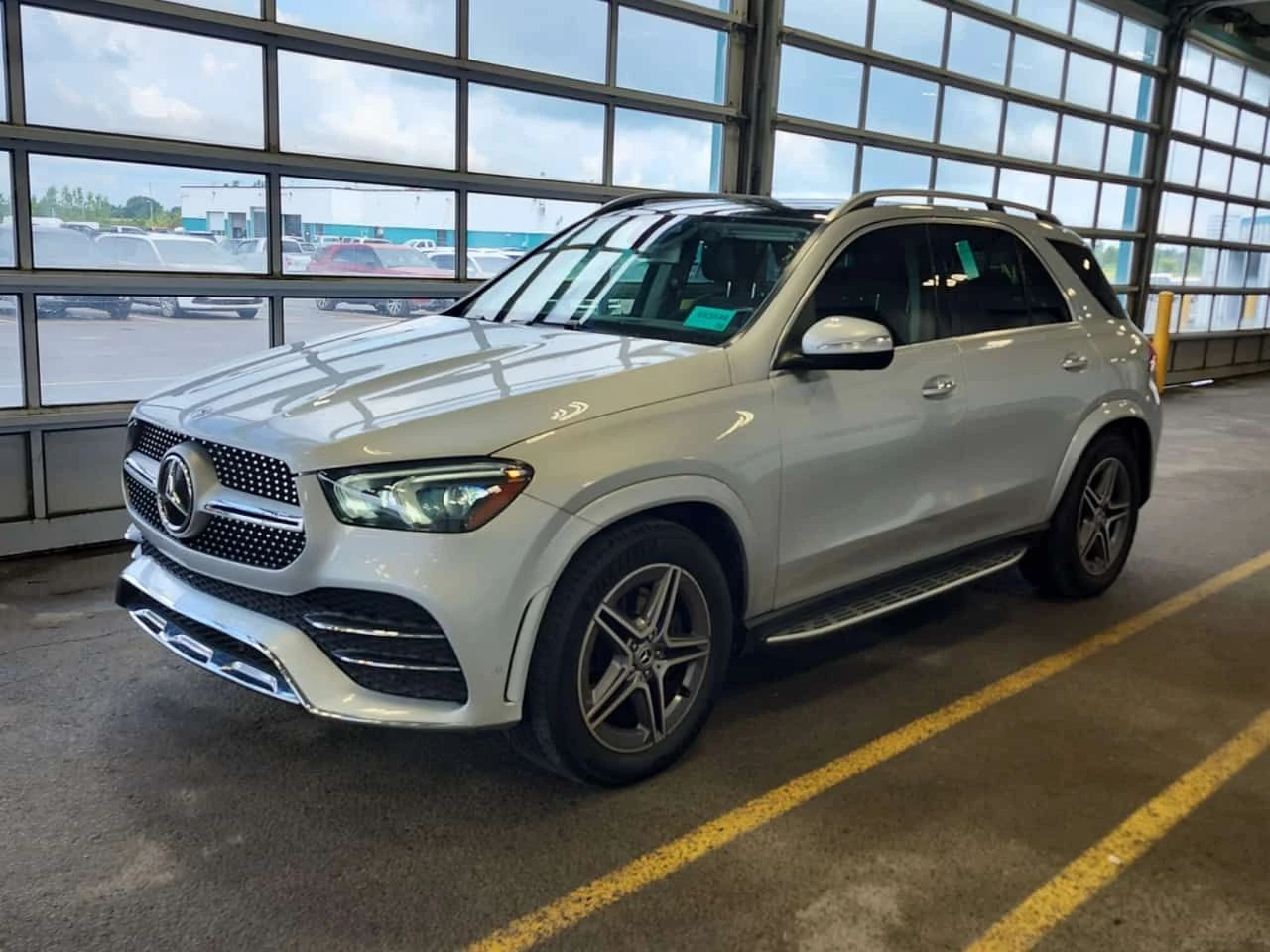 Mercedes-Benz GLE 350 4МАТIC* DISTRONIC* AMBIENT* BURMESTER* 